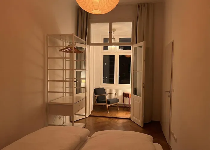 Daire New Renovated 2br At Stadhalle *